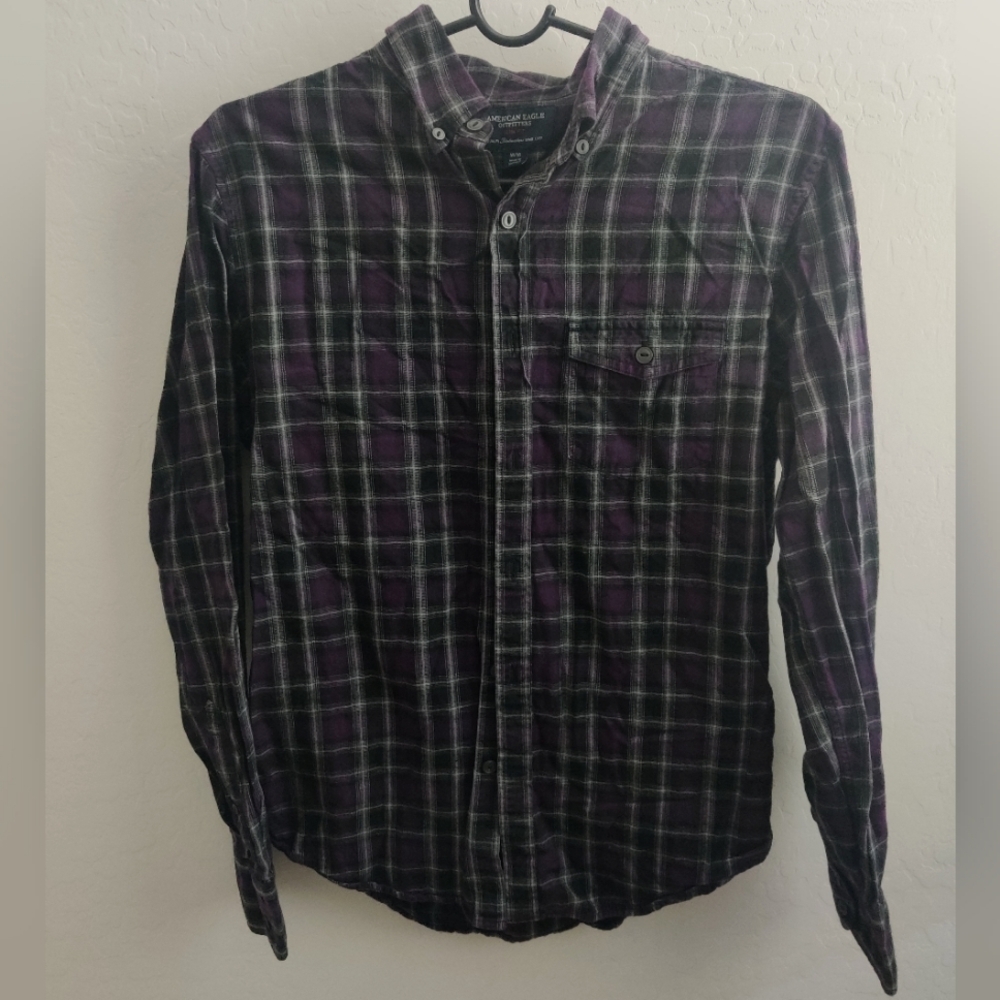 American Eagle Men's black and purple checkered Slim fit Button down shirt (M)